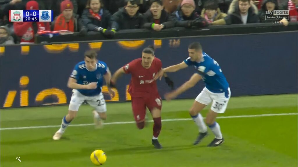 Darwin Nunez Playing at Left Wing vs Everton