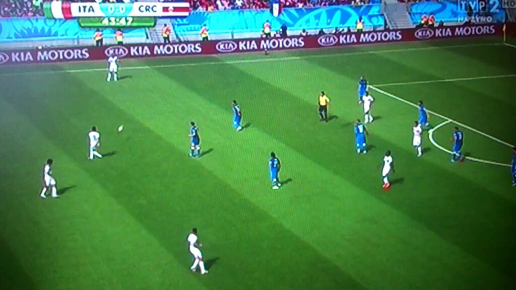 Amazing Goal Bryan Ruiz Costa Rica vs Italy 1-0