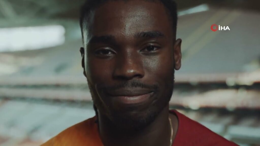 Galatasaray, Adekugbe'yi transfer ettiğini resmen açıkladı