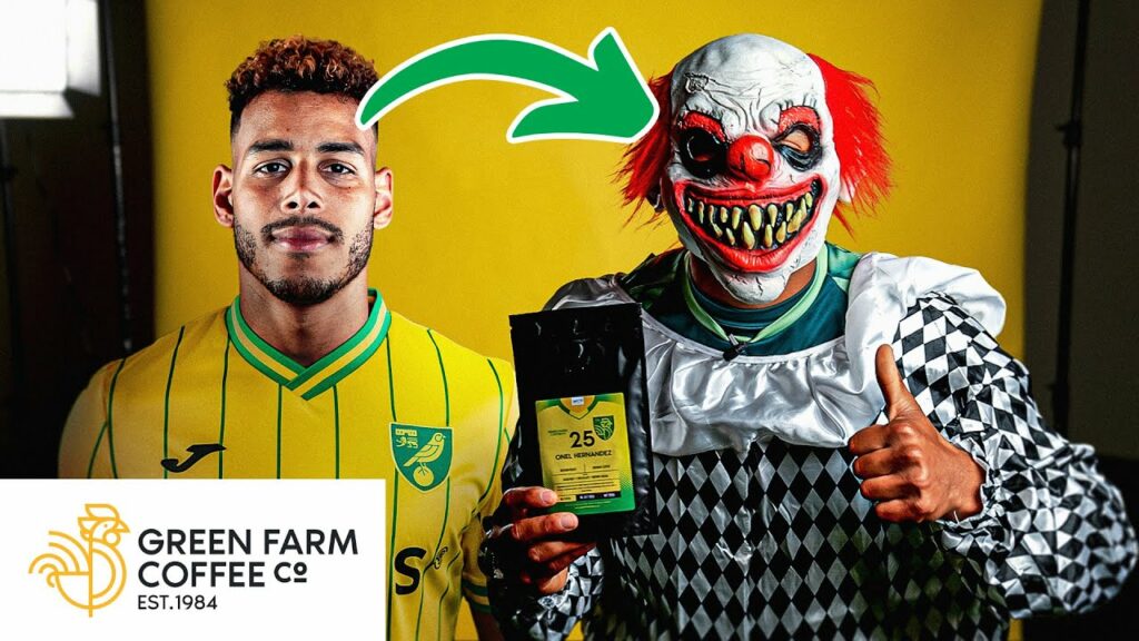 HALLOWEEN PRANK! | Onel Hernández goes undercover to scare Aarons, Hayden & more! 🎃