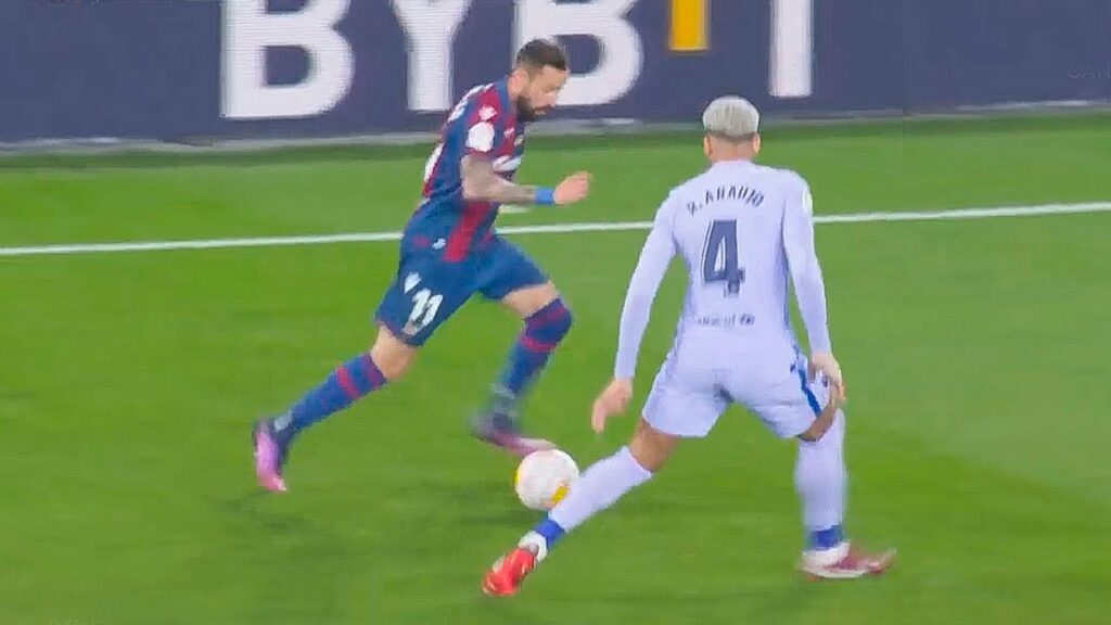 Ronald Araujo is the BEST Center Back Ronald Araujo is the BEST Center Back