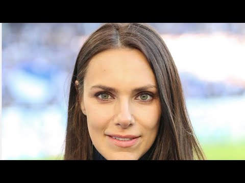 Esther Sedlaczek zerlegt Hansi Flick Note eins für Sie ! #EstherSedlaczek #HansiFlick