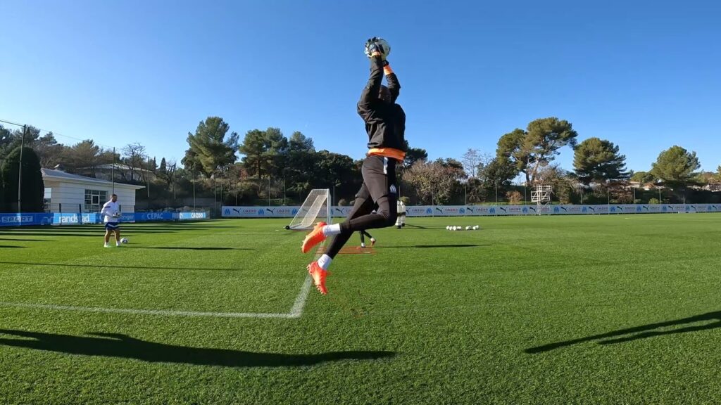 Primera parte (activación) entrenamiento juego aéreo (López - Rubén Blanco - Simon Ngapandouetnbu)