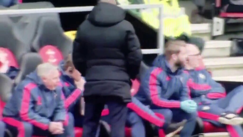 Simon Mignolet penalty save and Klopp reaction!!