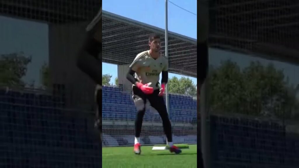 Thibaut Courtois + Alphonse Areola | Real Madrid: Goalkeeper Training | #Shorts