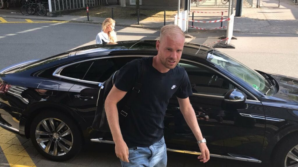Da ist er! Davy Klaassen in Bremen angekommen