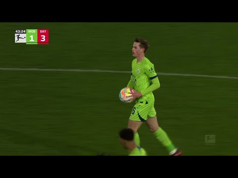 Wolfsburg Fans Celebrate After Jakub Kamiński Goal Vs Bayern Munich (5th February, 2023) 😍😍