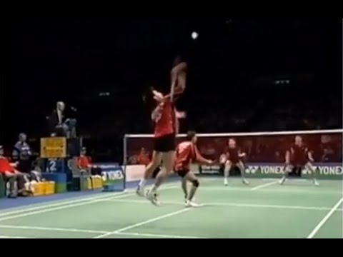 Ha Tae Kwon/Kim Dong Moon vs Sigit Budiarto/Candra Wijaya 2002 All England SF Highlights