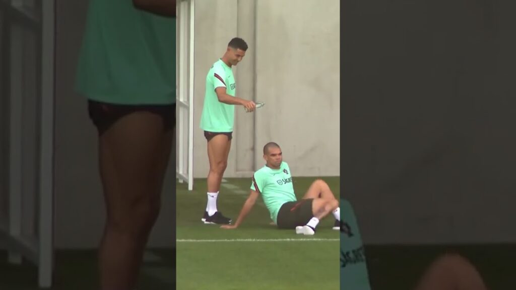 Ronaldo Fun Time With Pepe 😂😂❤🖤 #Ronaldo #Pepe #Portugal #Shorts 🖤Thanks & Please Subscribe🤗❤