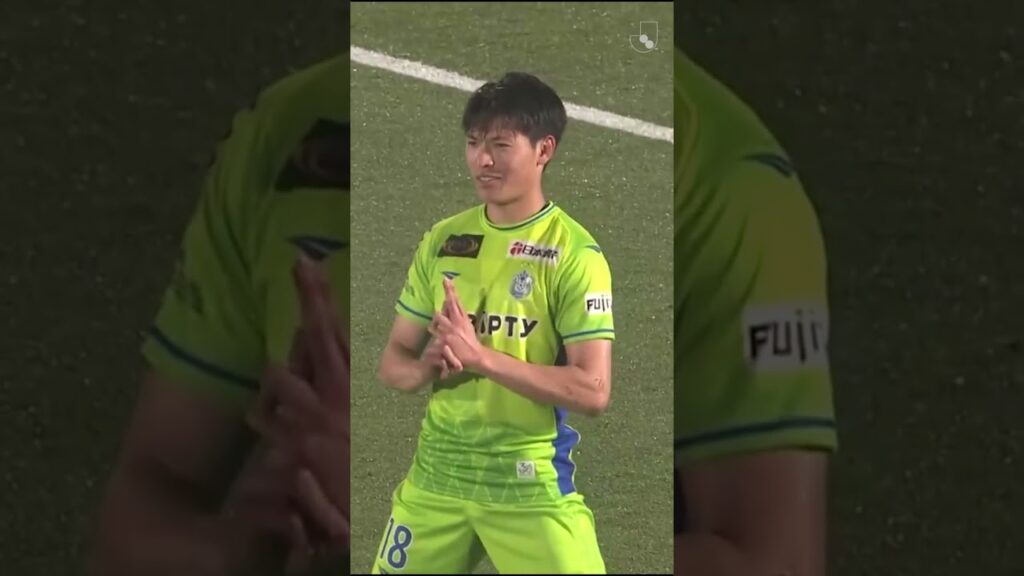 Shuto Machino with THAT iconic celebration after his first goal of the season! 🤩