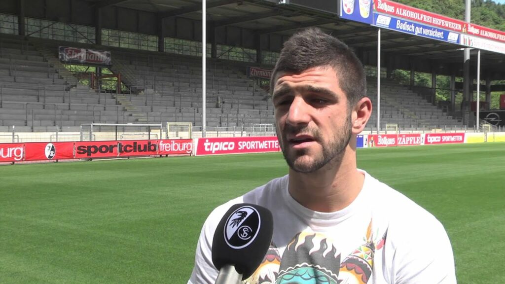 Dobrodosli! Stefan Mitrović kommt zum SC