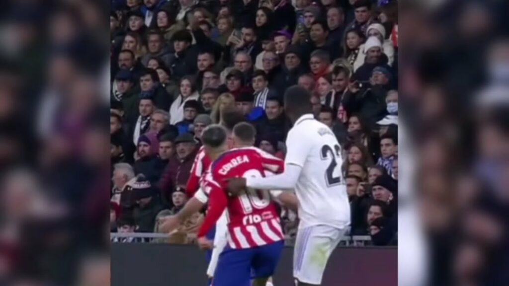 Angel correa elbow footage | Correa straight red card against Real Madrid
