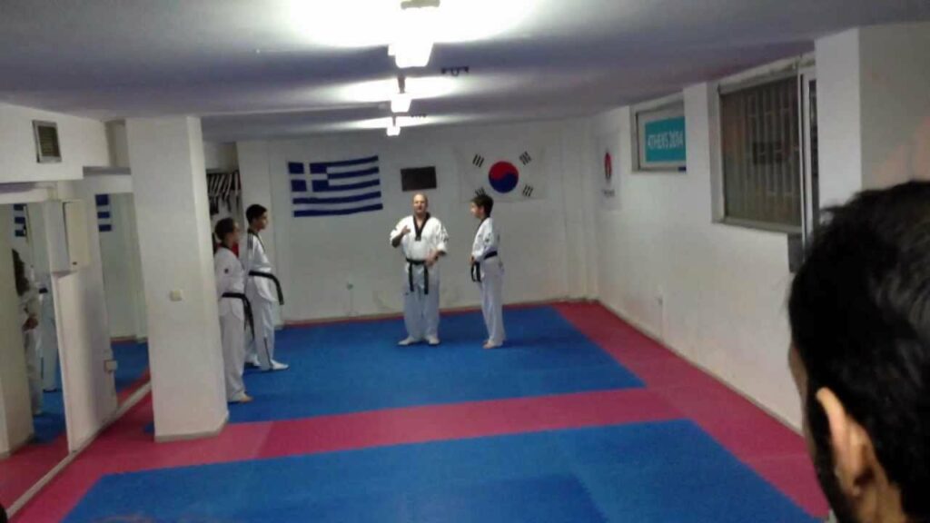 Kyung Hee Athens TAE-KWON-DO 01/04/2013 Giorgos Stamatis show