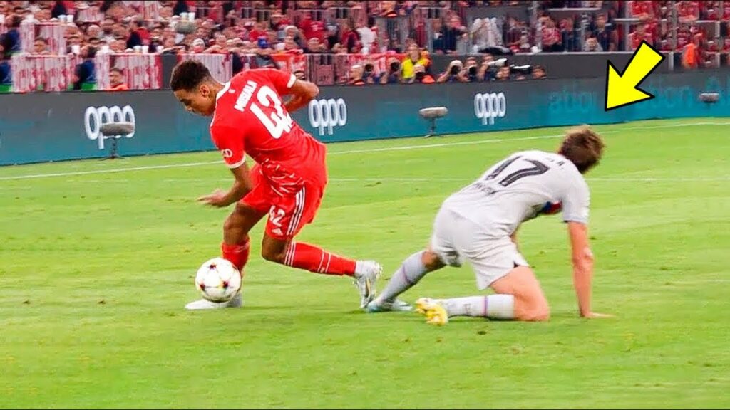 Musiala Close control & dribbling is Mind-blowing 🔥