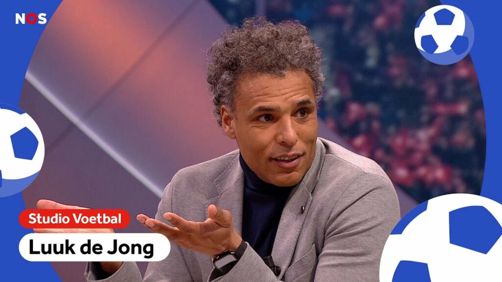 'Voor het Nederlands elftal bedank je niet' | Studio Voetbal | NOS Sport