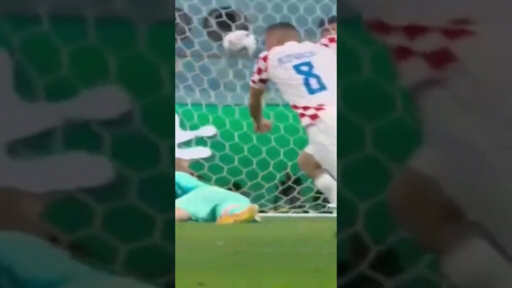 Croatia takes lead over canada #canada vs croatia #LIVAJA #worldcup