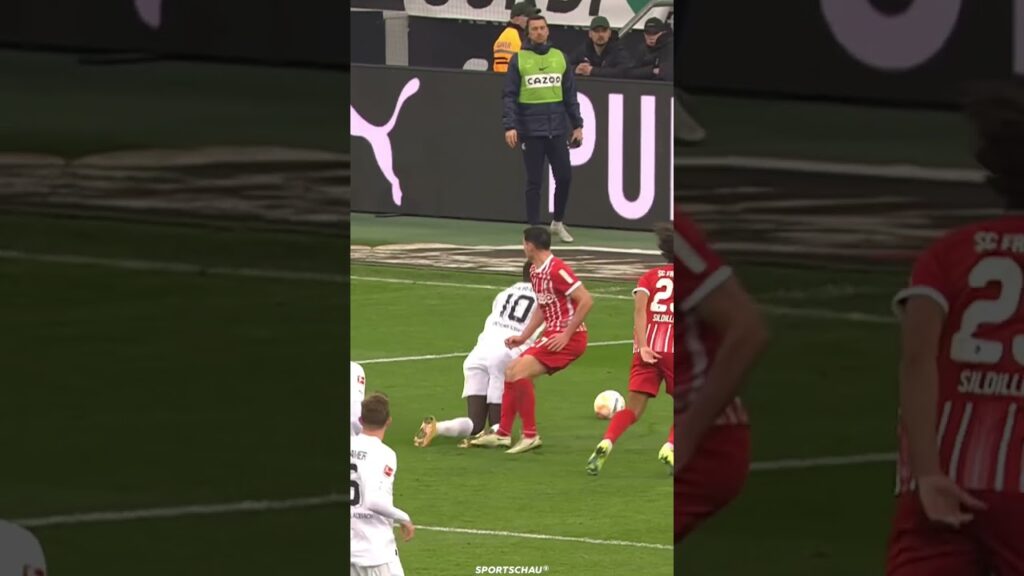 Marcus Thuram mit Schwalbe gegen Freiburg | Sportschau #shorts