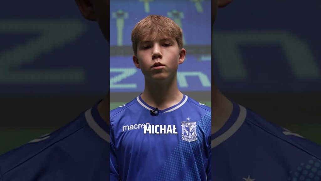 Gdzie chciałby zagrać Michał Skóraś? Gracz Lecha odpowiada na pytania od zawodnika akademii #shorts