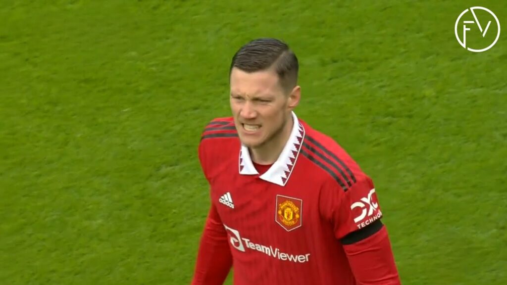 Wout Weghorst is TIRELESS