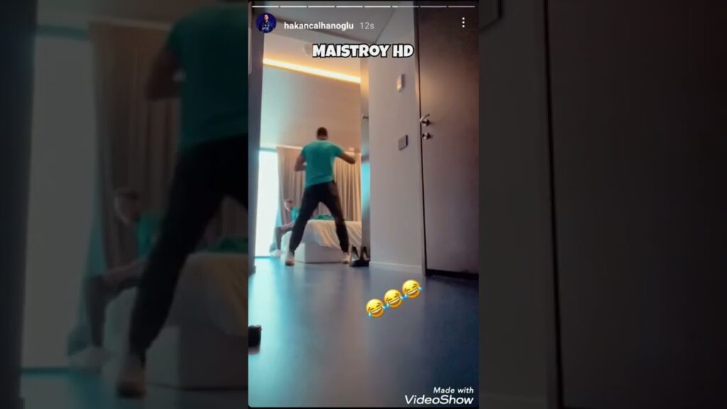 Hakan Çalhanoğlu, Denzel Dumfries'i Korkutuyor! (Tepkisi çok ilginç) #hakancalhanoglu #dumfries