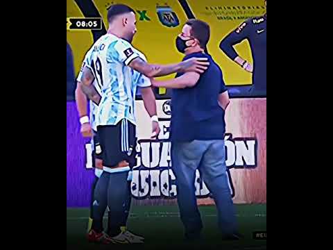 TOCAN a OTAMENDI 😧