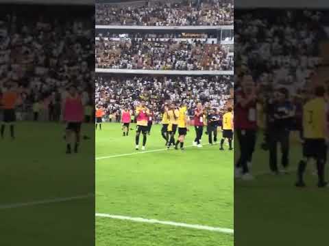 احمد حجازي يشجع اللاعب عبدالرحمن العبود ويجبر الجماهير بترديد اسمه