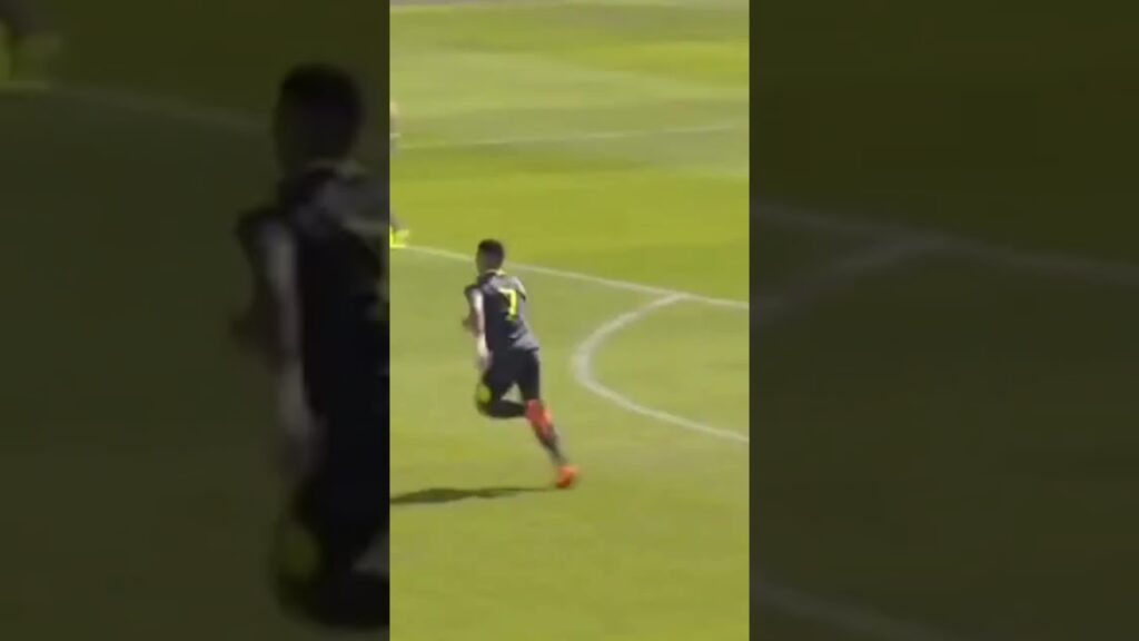 هدف زكرياء أبوخلال الرائع مع فريقة تولوز le but magnifique de zakaria aboukhlal avec son équipe