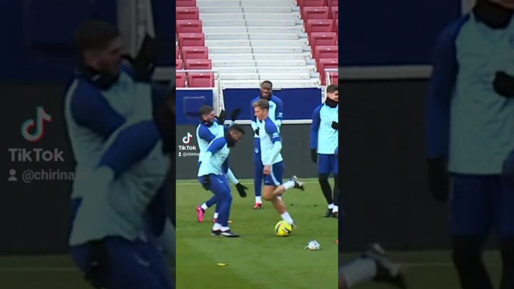 MARCOS LLORENTE BAILARÍN 😂 EN LOS ENTRENAMIENTOS ¡HA VUELTO CON GANAS!