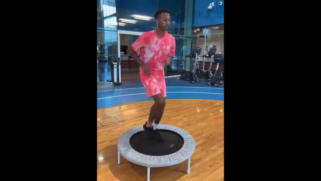 ناصر الدوسري يواصل برنامجه