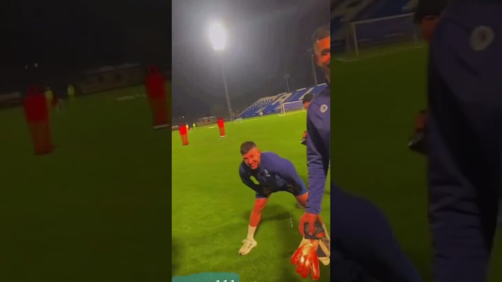 غوستافو كويلار يعلم البليهي كيف ينطق congratulations 😂😂