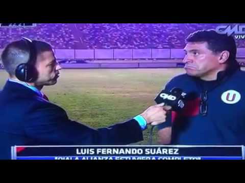 HINCHAS ABANDONAN A UNIVERSITARIO DE LIMA.