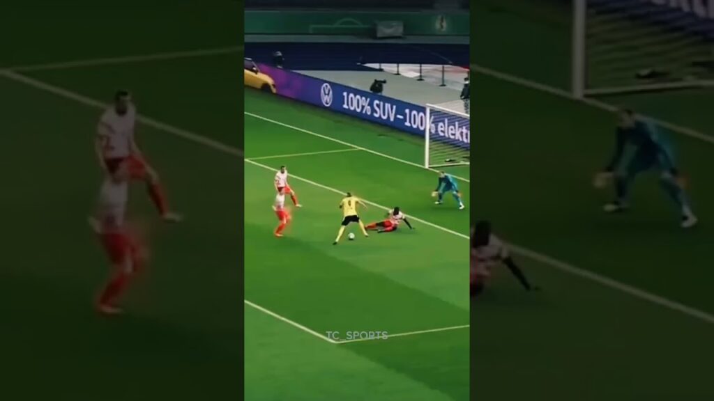 Erling Haaland vs Upamecano 🤖😱 | Haaland vs RB Leipzig