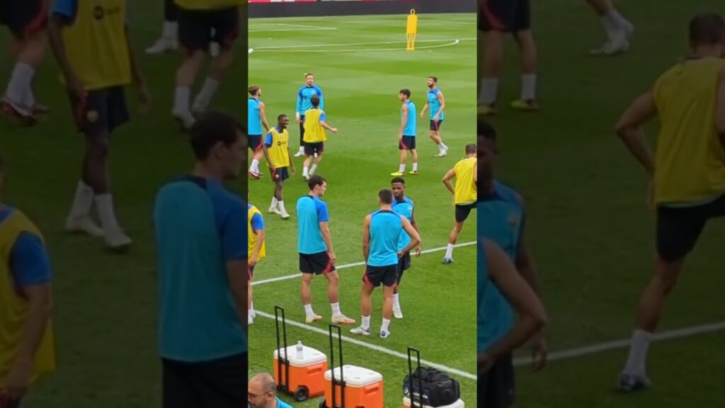 USMNT Sergiño Dest and Poland captain Robert Lewandowski at Red Bull Arena😍🔥