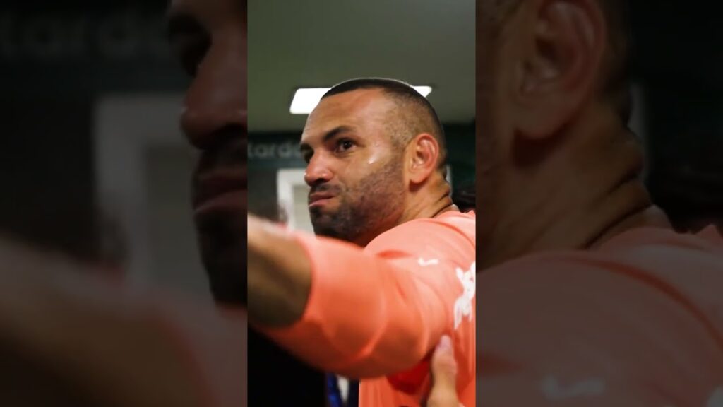 NO VESTIÁRIO COM WEVERTON