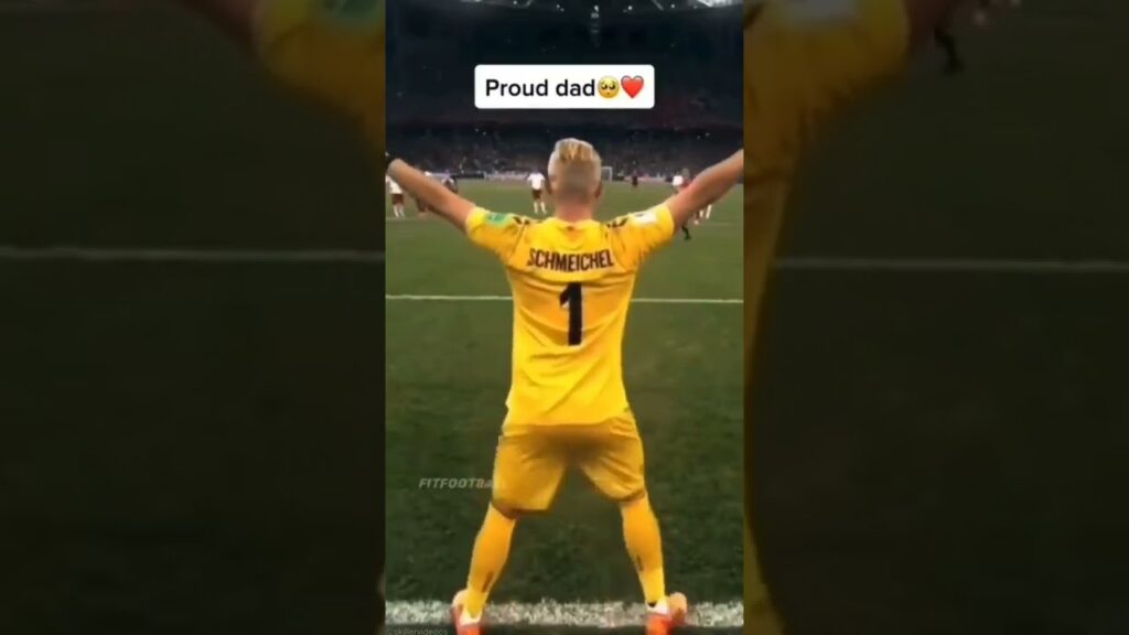 Kasper Schmeichel 🤝 Peter Schmeichel