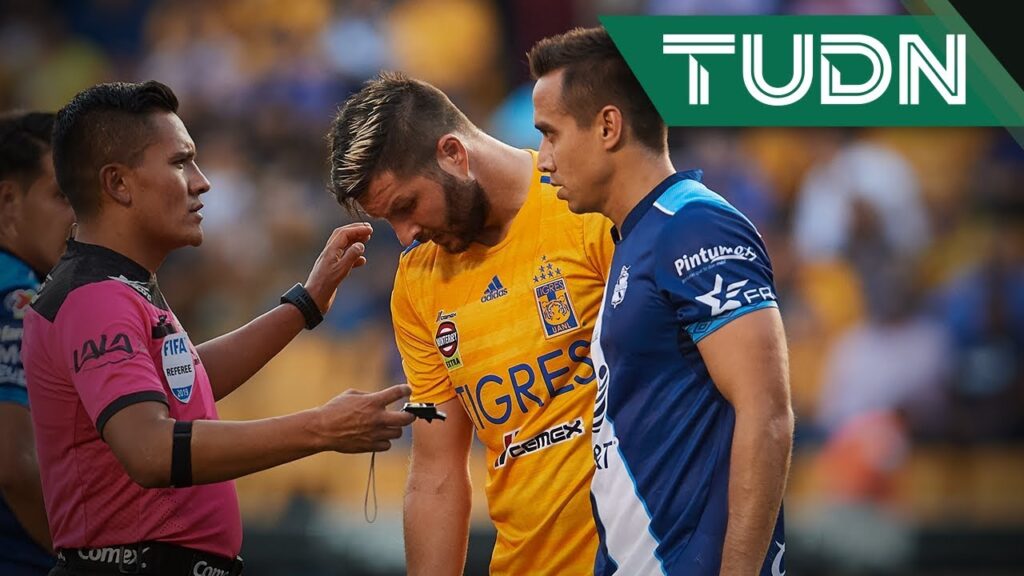 ¡Hay bronca! Gignac y Carlos Rodríguez se encaran | Tigres vs Puebla | Liga Mx  Ap 2019  J11 | TUDN