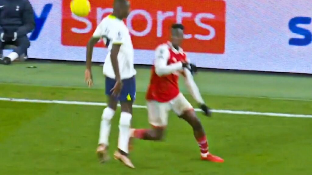 Eddie Nketiah "First Touch Sombrero" x Pape Matar Sarr (2022/23)