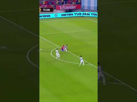 Cristian Romero tackle in Argentina Vs Chile Match 04/06/2021