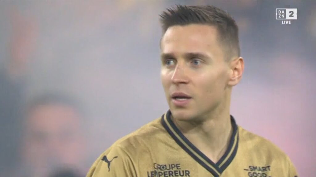 Przemysław Frankowski vs PSG