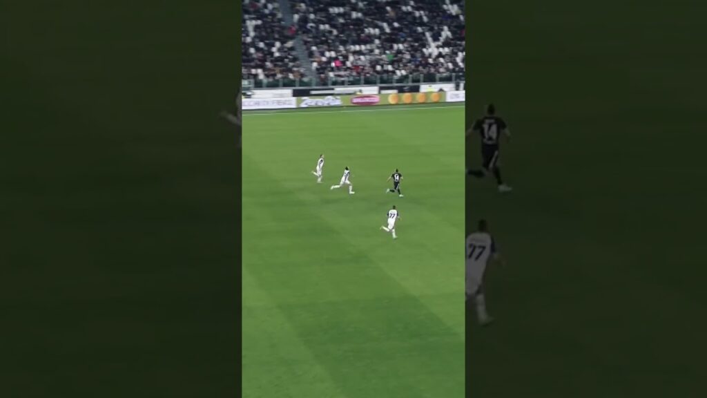 Arek MILIK’s control 🧲⚽️