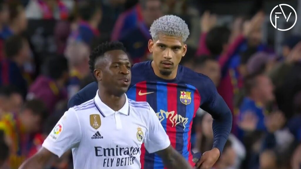 Vinicius got POCKETED by Araujo