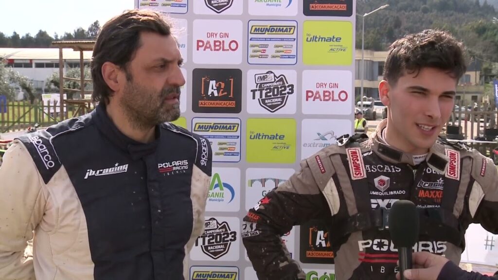 Gonçalo Guerreiro com José Sá Pires no final do 30º Raide “Paraíso do Todo o Terreno” Góis  Arganil