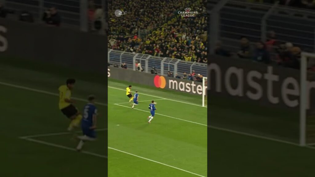 Adeyemi einfach nicht zu stoppen 🤯 | sportstudio | #shorts