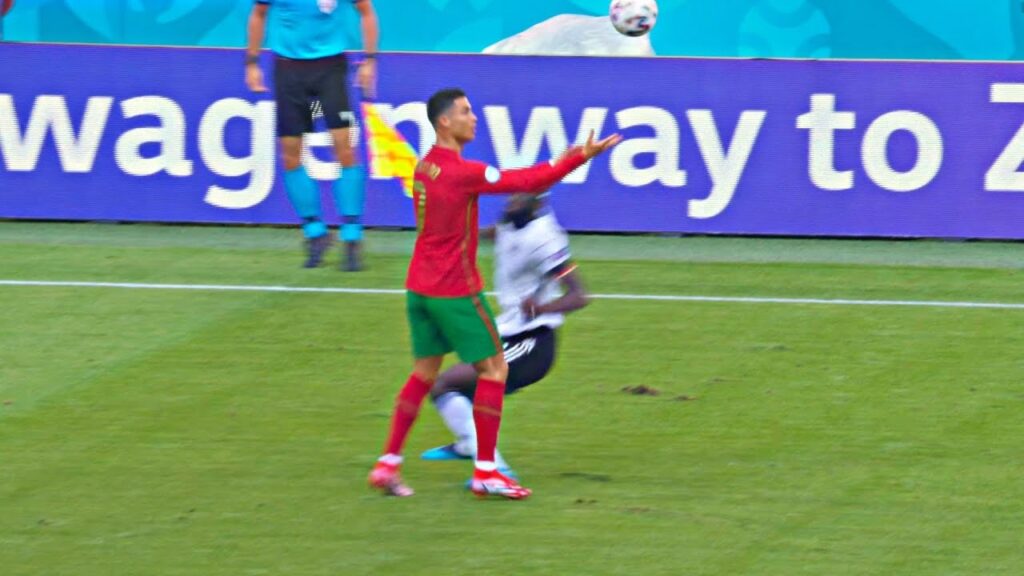 Cristiano Ronaldo "Hand Trick" x Antonio Rüdiger (2021)