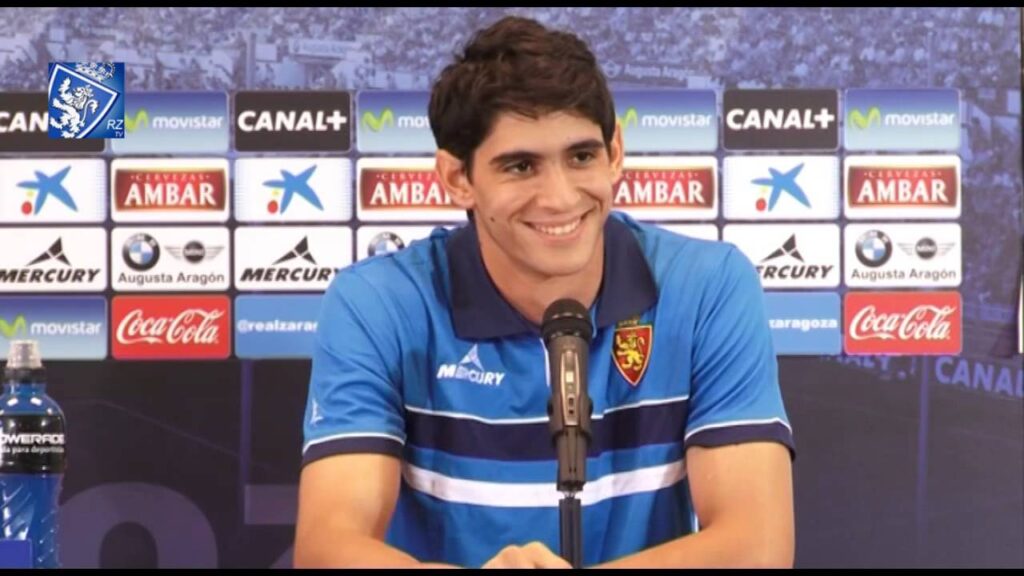Presentación oficial de Yassine Bounou con el Real Zaragoza - 9/9/2014