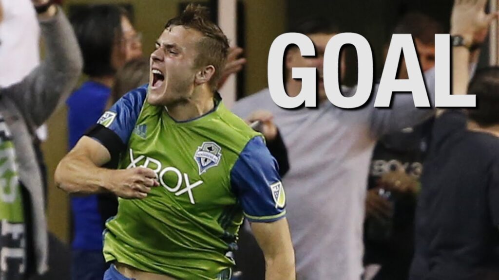 GOAL: Jordan Morris scores his first professional goal for Seattle Sounders FC