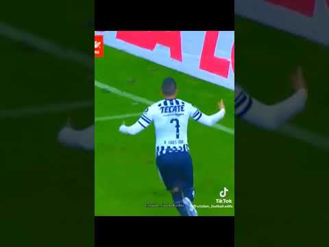 Rogelio Funes Mori padre del América 😌⚽