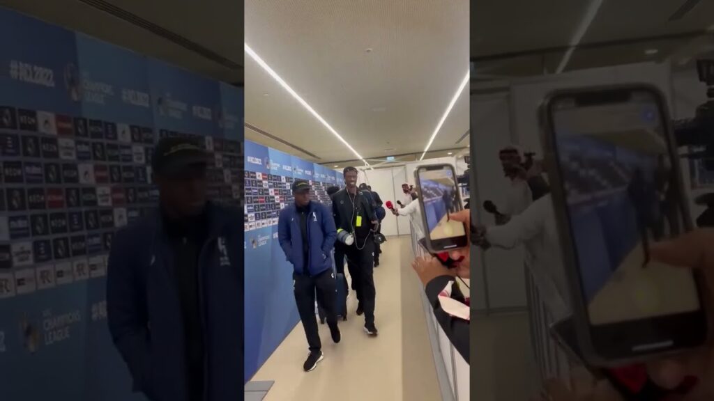 #‏كنو مسلطن بعد الوصول للنهائي😆💙