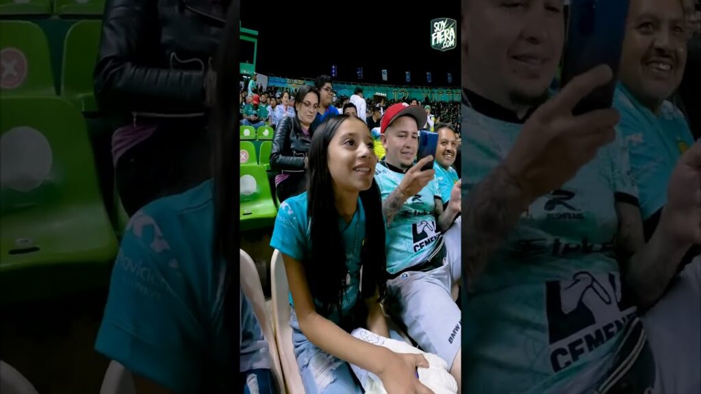 Rodolfo Cota le REGALA sus GUANTES a NIÑA aficionada en el León vs Santos