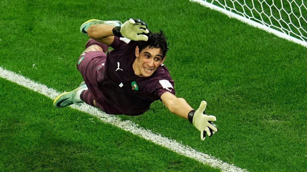 Yassine Bounou - Magic Saves Show - Sevilla